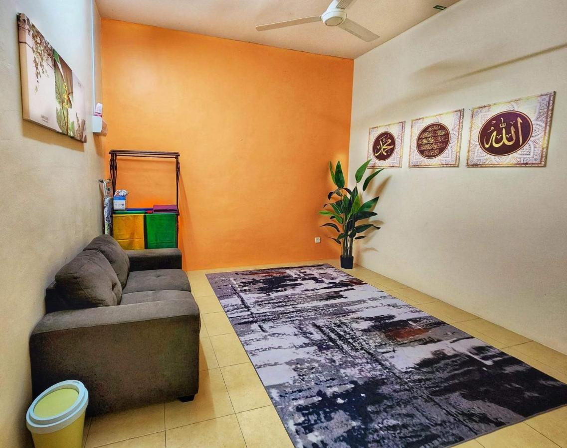 Staylena Klebang Melaka Homestay - Musliem Unit Esterno foto